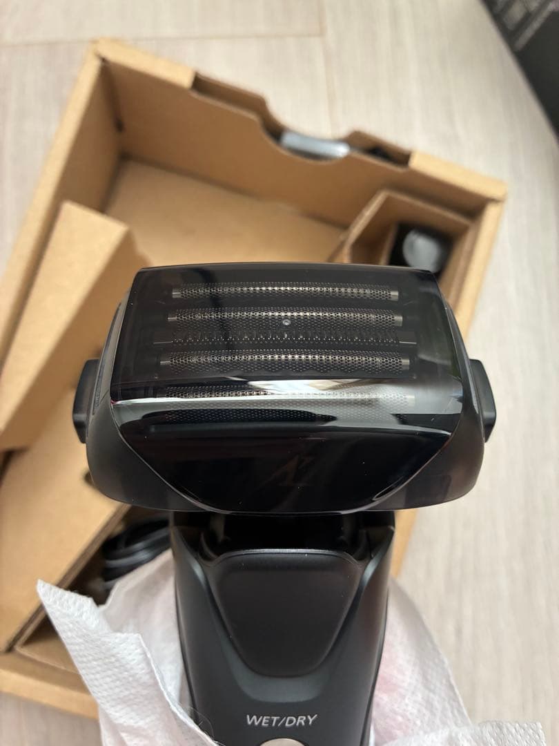 【かんち】パナソニック　ラムダッシュES-LVG8-Kシェーバー　ブラック