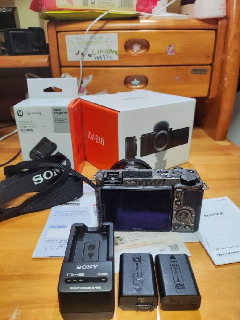 SONY a zve-10ミラーレス一眼カメラ 本体