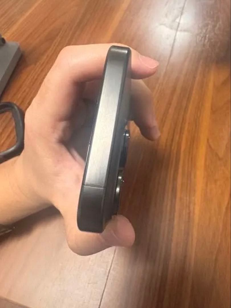 iPhone 15 Pro 128GB 本体 バッテリー 100% SIMフリー