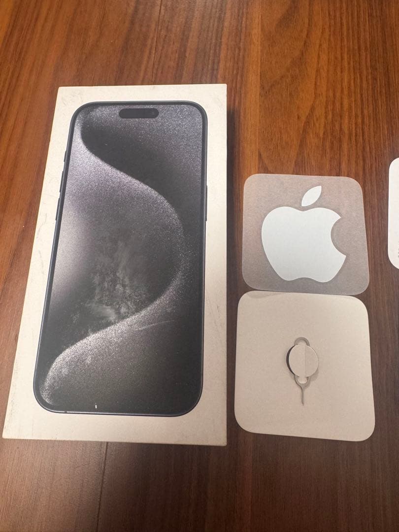 iPhone 15 Pro 128GB 本体 バッテリー 100% SIMフリー