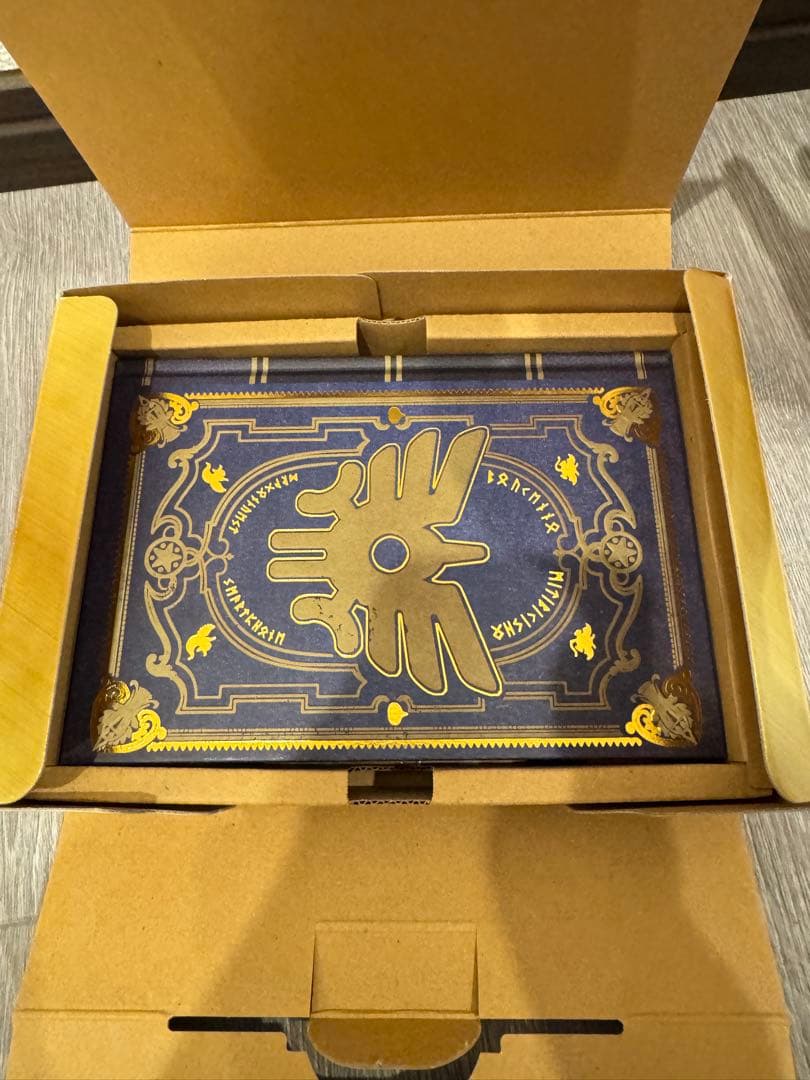 ドラクエ　docomo SH-01F DRAGON QUEST SH-01F