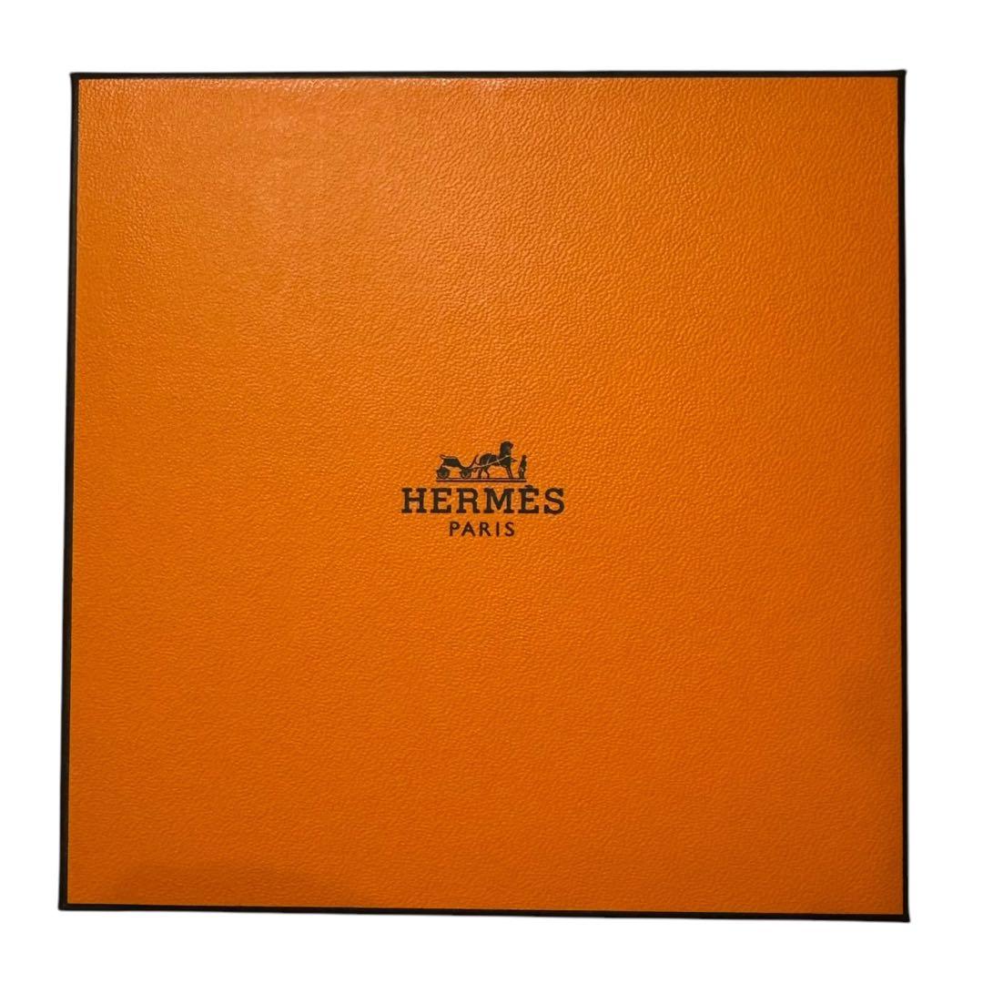 HERMES エルメス カレ40 未使用品 箱付 ハンカチ スカーフ