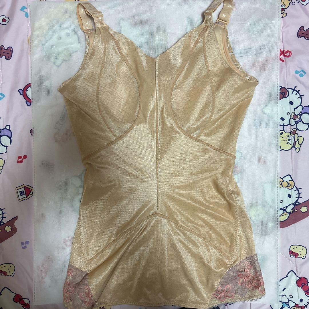 専用の為他の方は購入不可！サクラ ボディシェーパー＆ショートガードルセットピンク