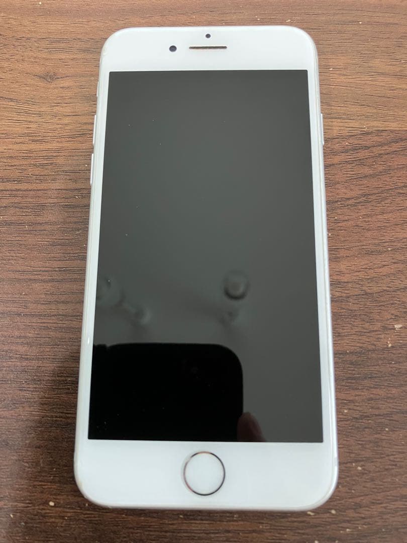 iPhone 8 本体 シルバー64GB simフリー