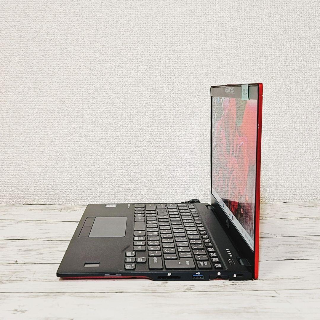 普段使いに♪ 第8世代 Core i5 コンパクト ノートPC 薄型軽量 SSD