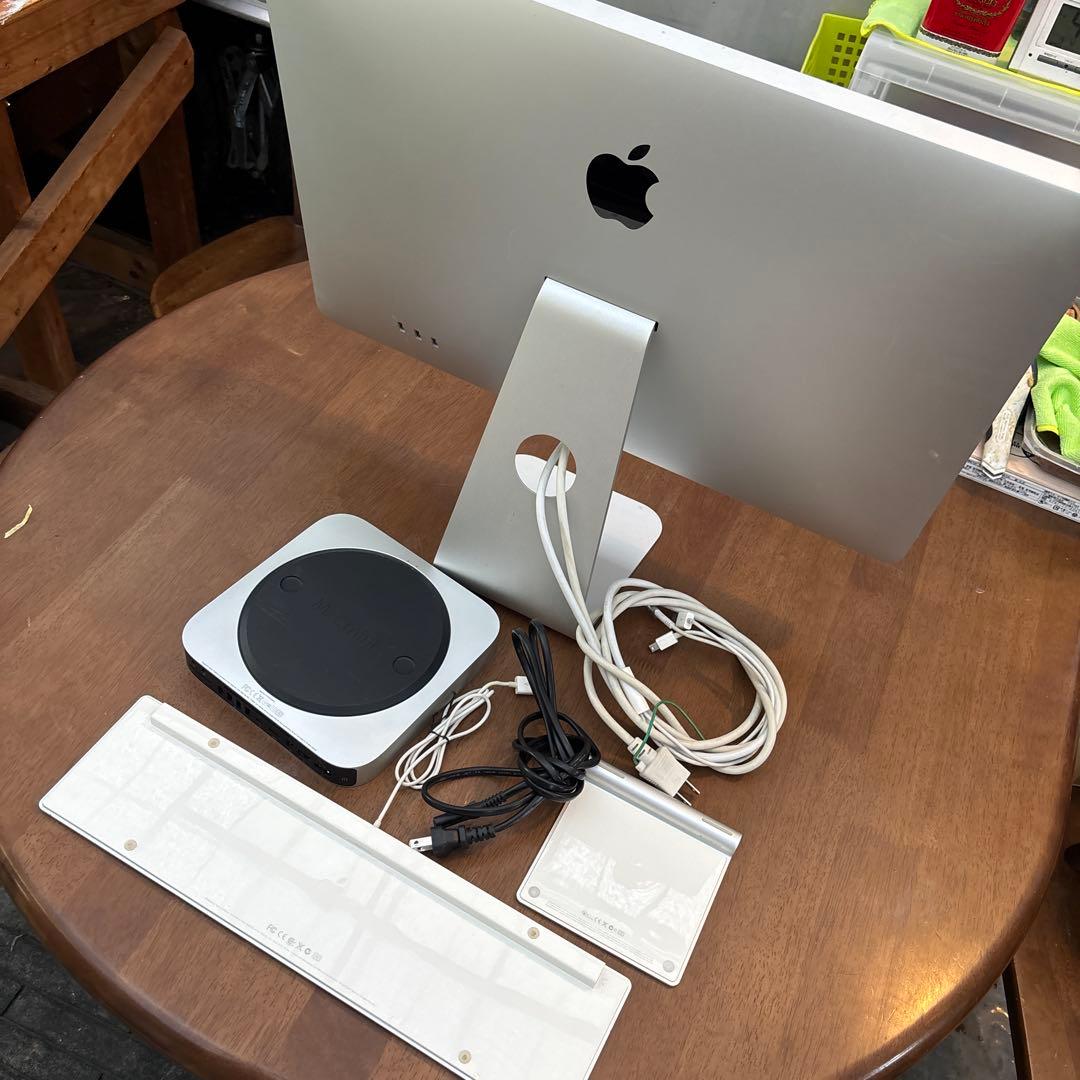Mac mini 2012、キーボード、トラックパッド、24インチディスプレイ
