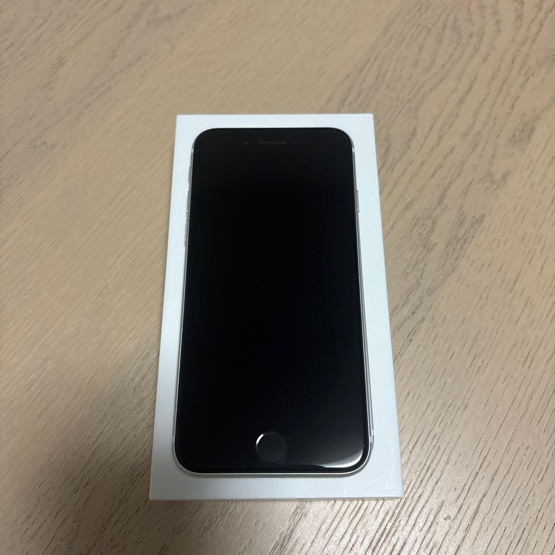 Apple iPhone SE第2世代本体 ホワイト