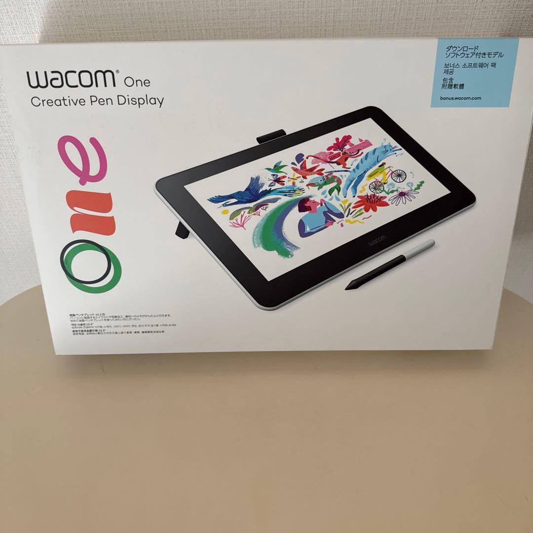 液タブ・ペンタブ Wacom one Creative Pen Display