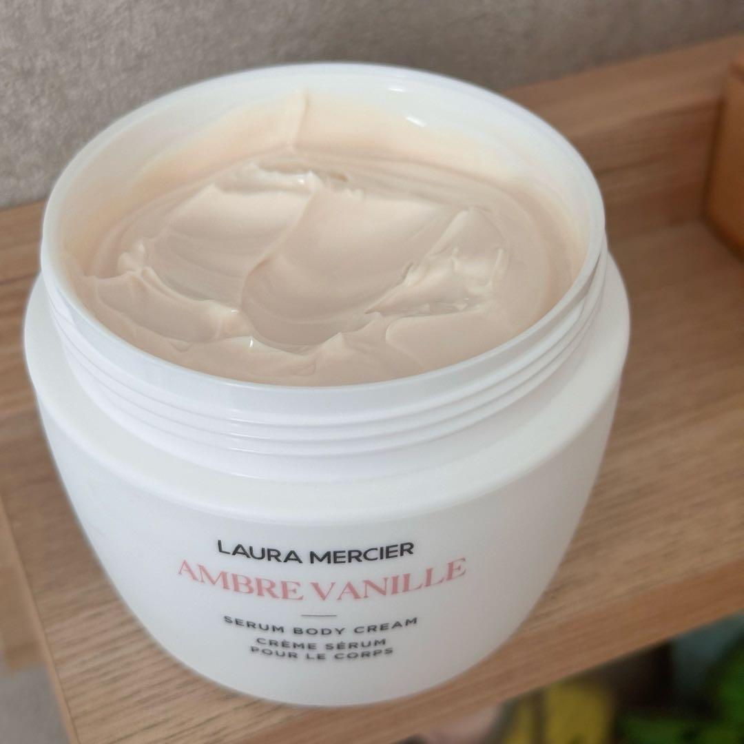 ローラメルシエ | セラム ボディクリーム | アンバーバニラ 200ml