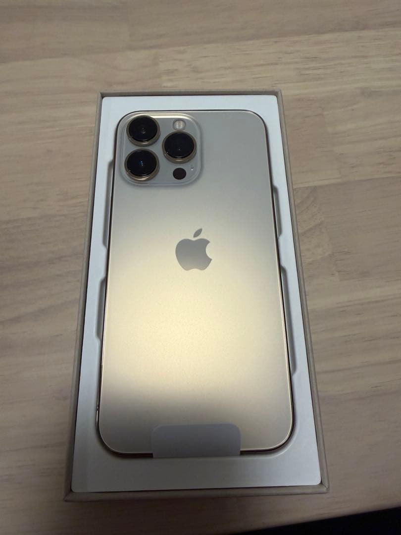 iPhone13Pro 新品同様品 本体 ゴールド256G バッテリー100%