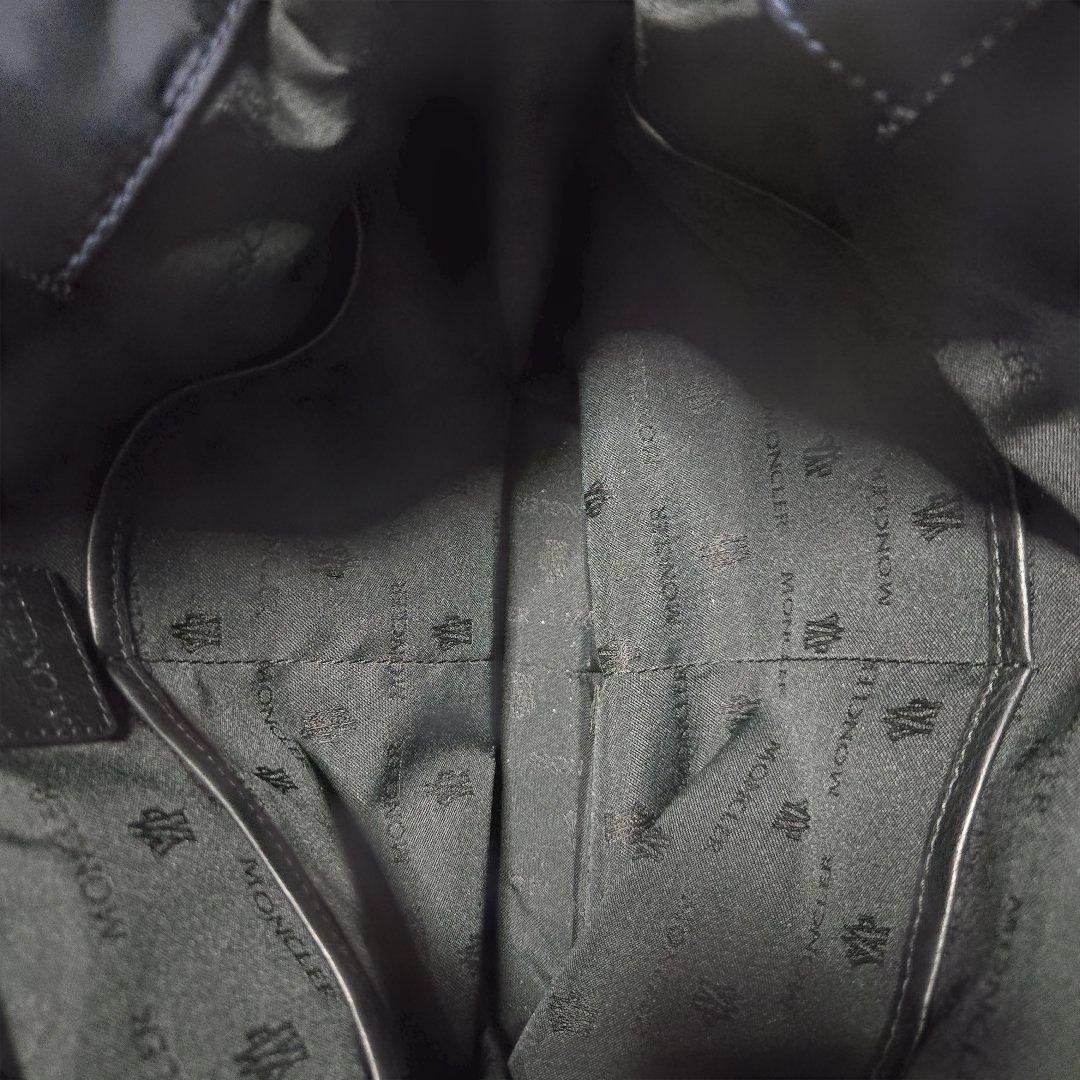 モンクレール ナイロンマザーズバッグ ネイビー