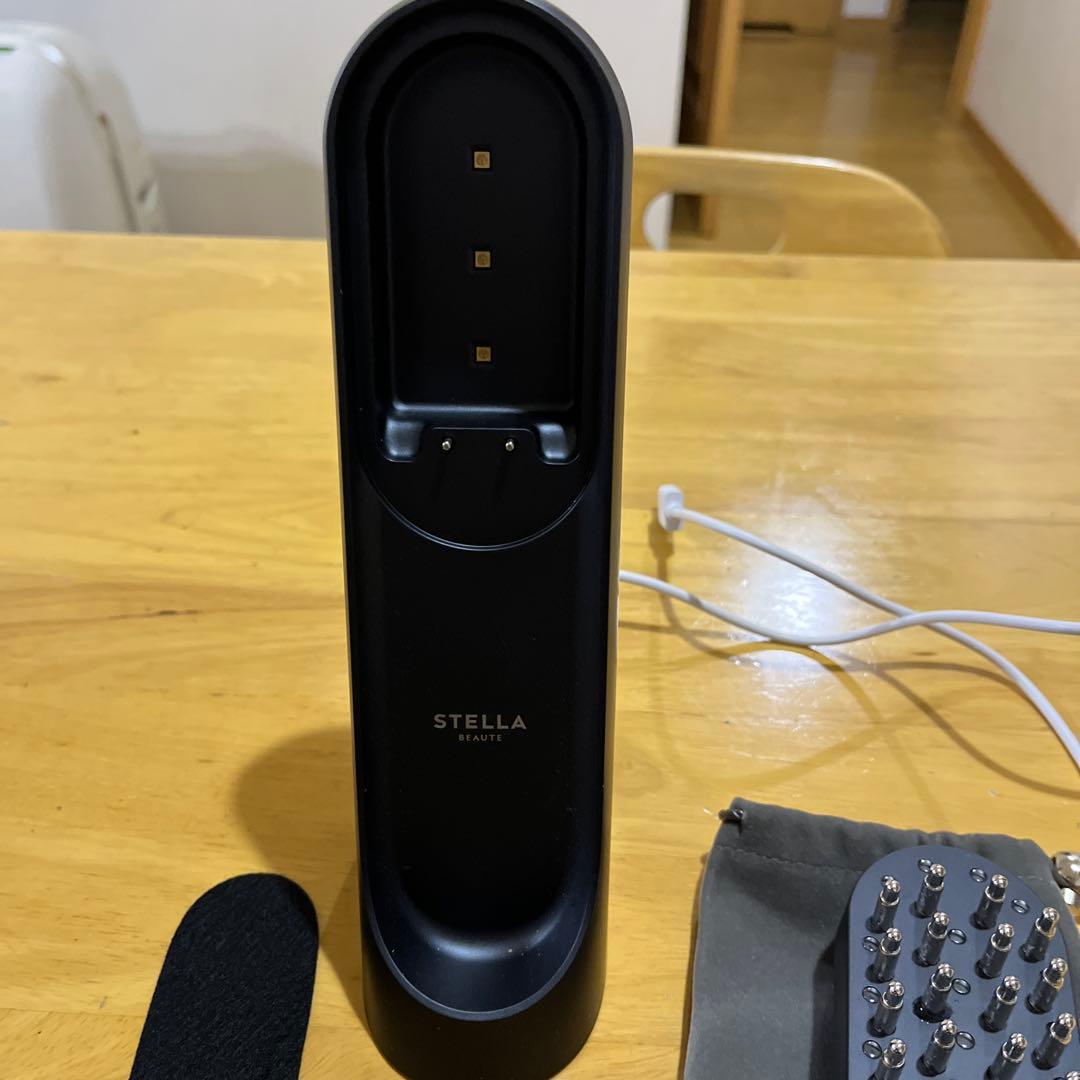 STELLA スマート 美顔器 ブラック　スカルプ