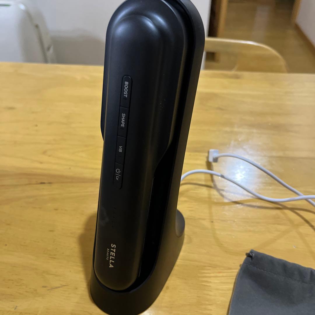 STELLA スマート 美顔器 ブラック　スカルプ