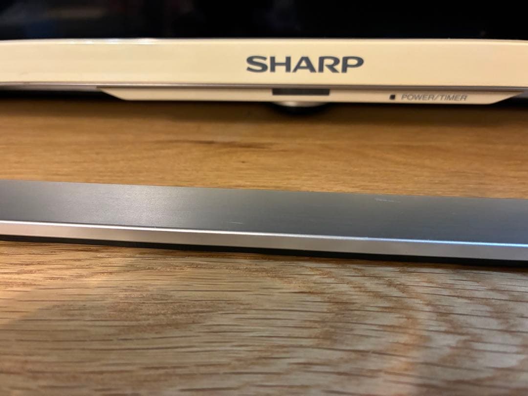 SHARP AQUOS LC-32F5 32インチテレビ　ホワイト