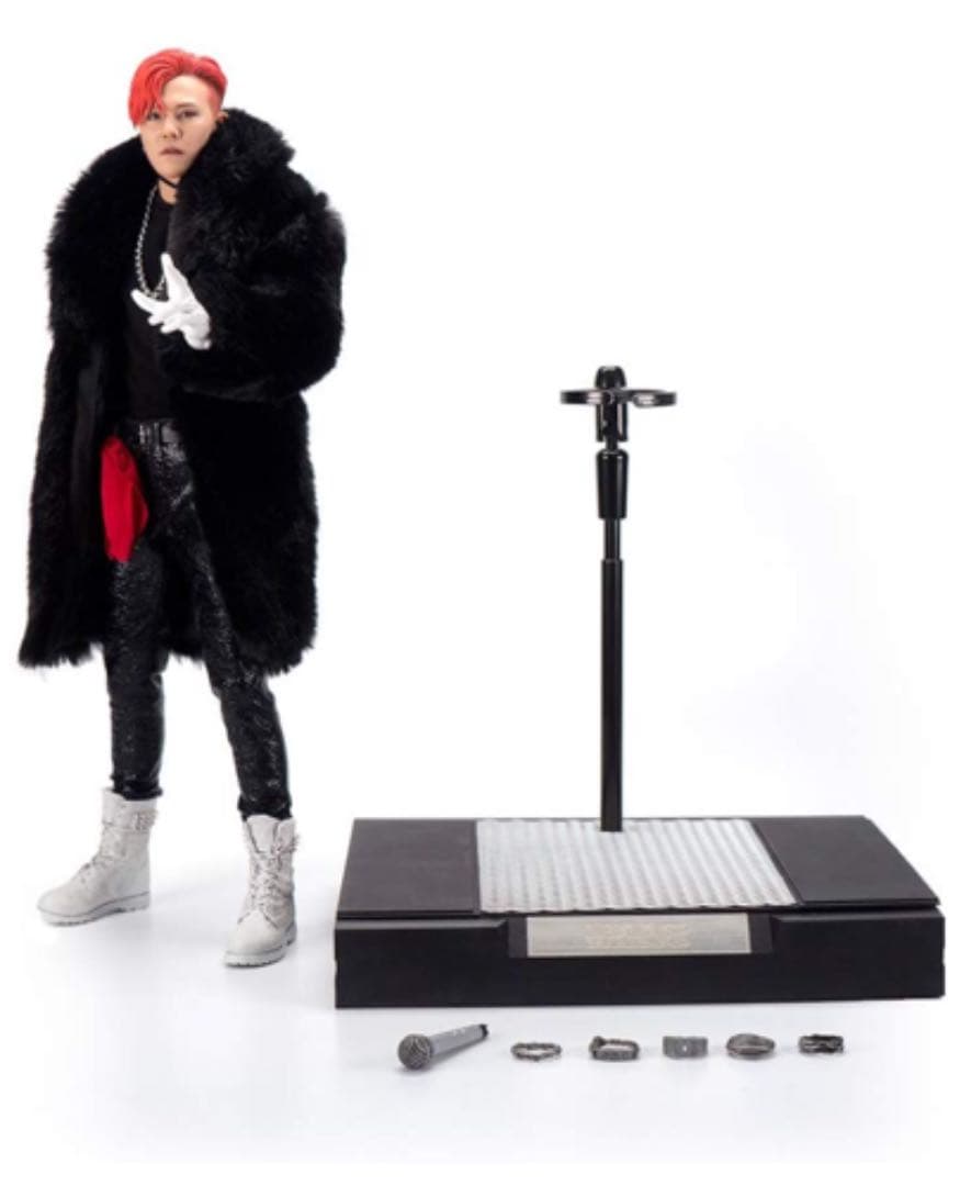 YG ジヨン 限定フィギュア