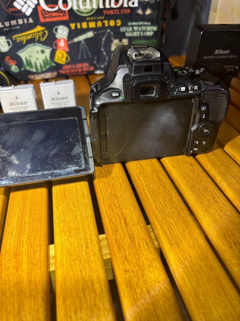 おまけ付き　Nikon d5600 デジタル一眼レフカメラ 本体　ボディ