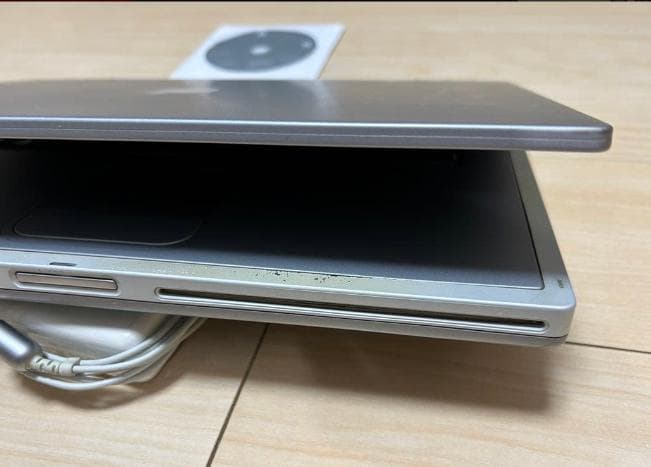 MacBook本体 PowerBook G4 550MHz 512Mb