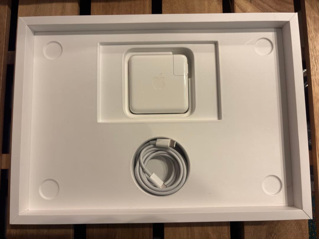 MacBook Pro M1 13 インチ 8GB/512GB スペースグレイ