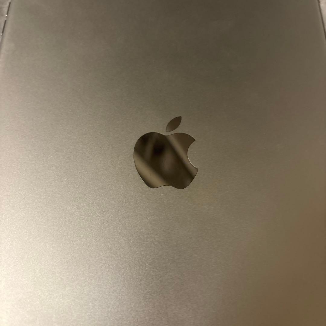 Apple iPad air ホワイト 本体