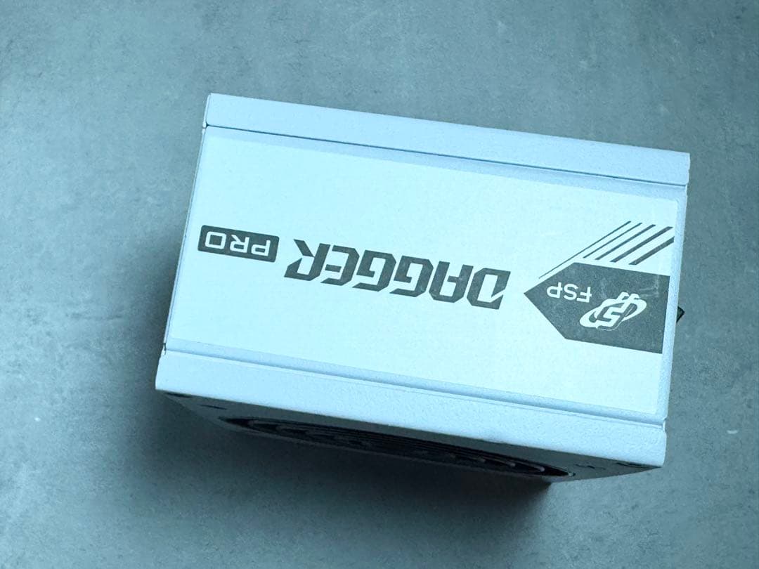 FSP DAGGER PRO 850w ATX3.0 ＋ カスタムケーブル付き