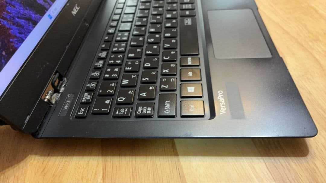 軽量薄型☆NEC VKT12H-3 i5-7Y54 メモリ8GB SSD128