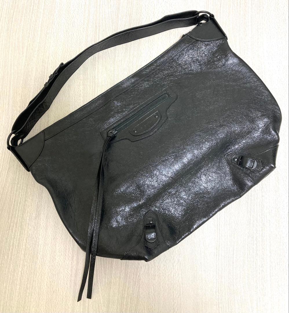 【新品未使用品】 BALENCIAGA （バレンシアガ）レザー ショルダーバッグ