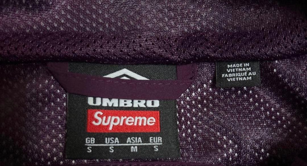ジャケット・アウター Supreme Umbro GORE-TEX Hooded Jacket S