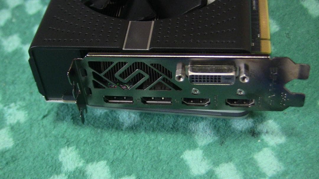 【超美品】Sapphire Nitro＋ Radeon RX590 8G