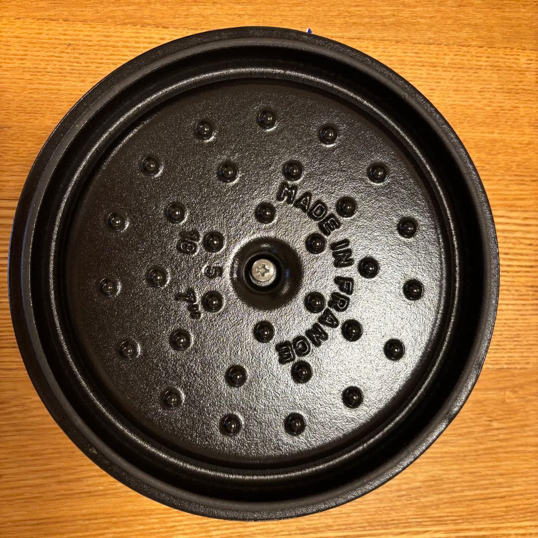 美品 STAUB 両手鍋 18cm 黒 フランス製