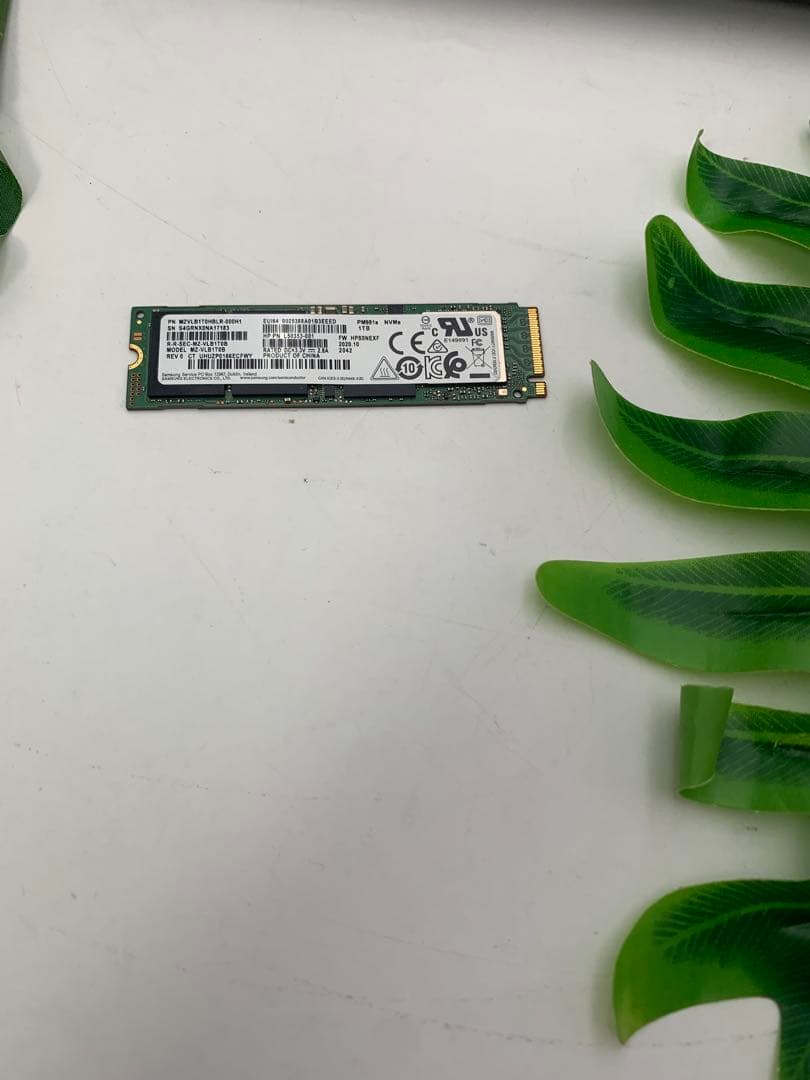 内蔵型SSD SAMSUNG MZVLB1T0HBLR-000H1 1TB NVMe