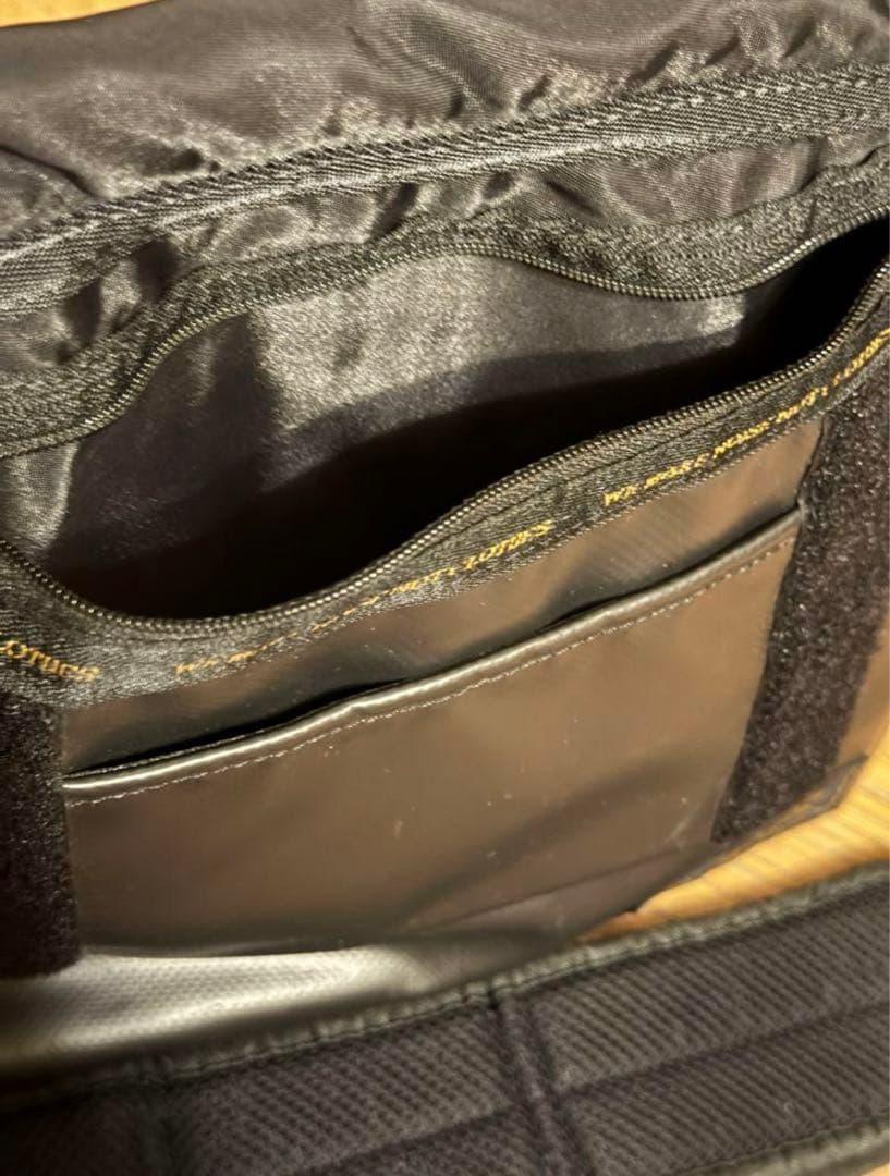 アンダーカバーイズム　メッセンジャーバッグ