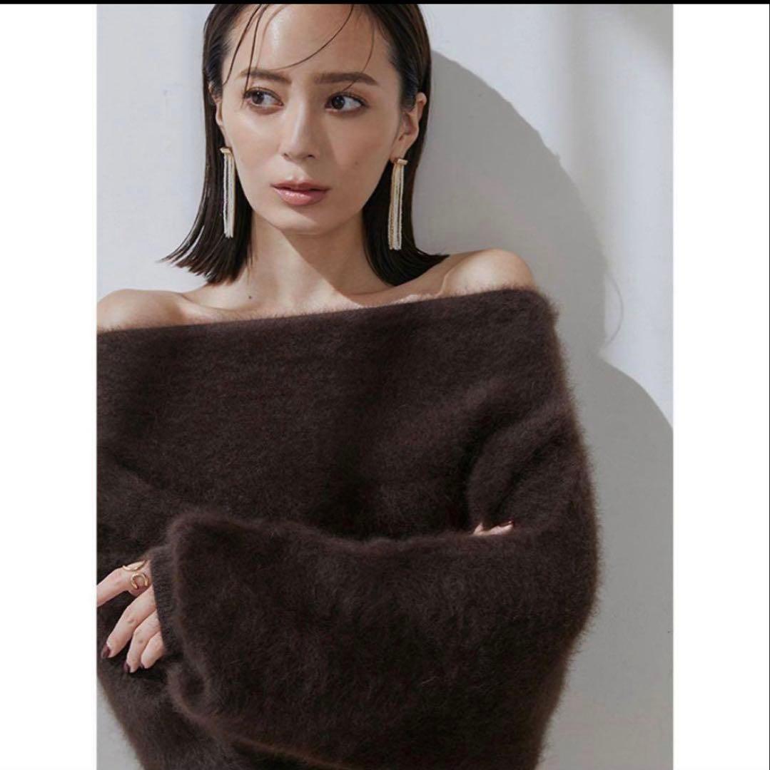 anuans ラクーンオフショルニットプルオーバー （BROWN）