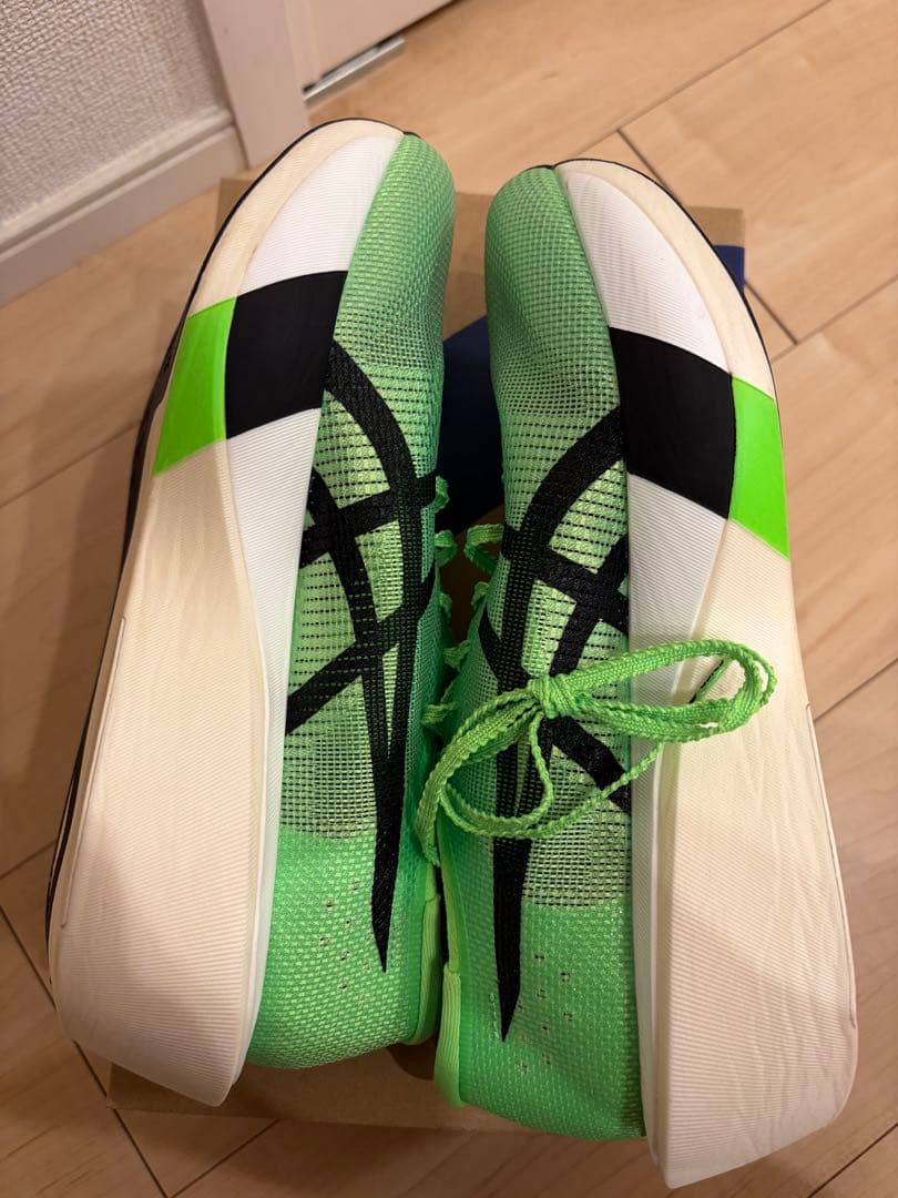 asicsメタスピードエッジTokyo