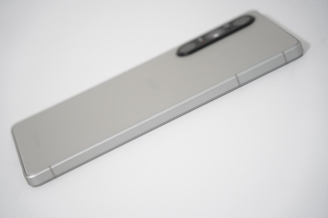 XQ-DQ44 SONY Xperia 1 V プラチナシルバー 512GB