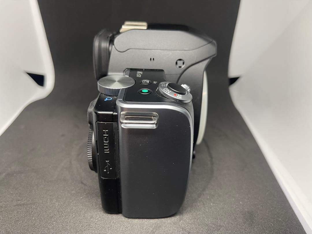 PENTAX K-S1デジタル一眼レフカメラ レンズ付き