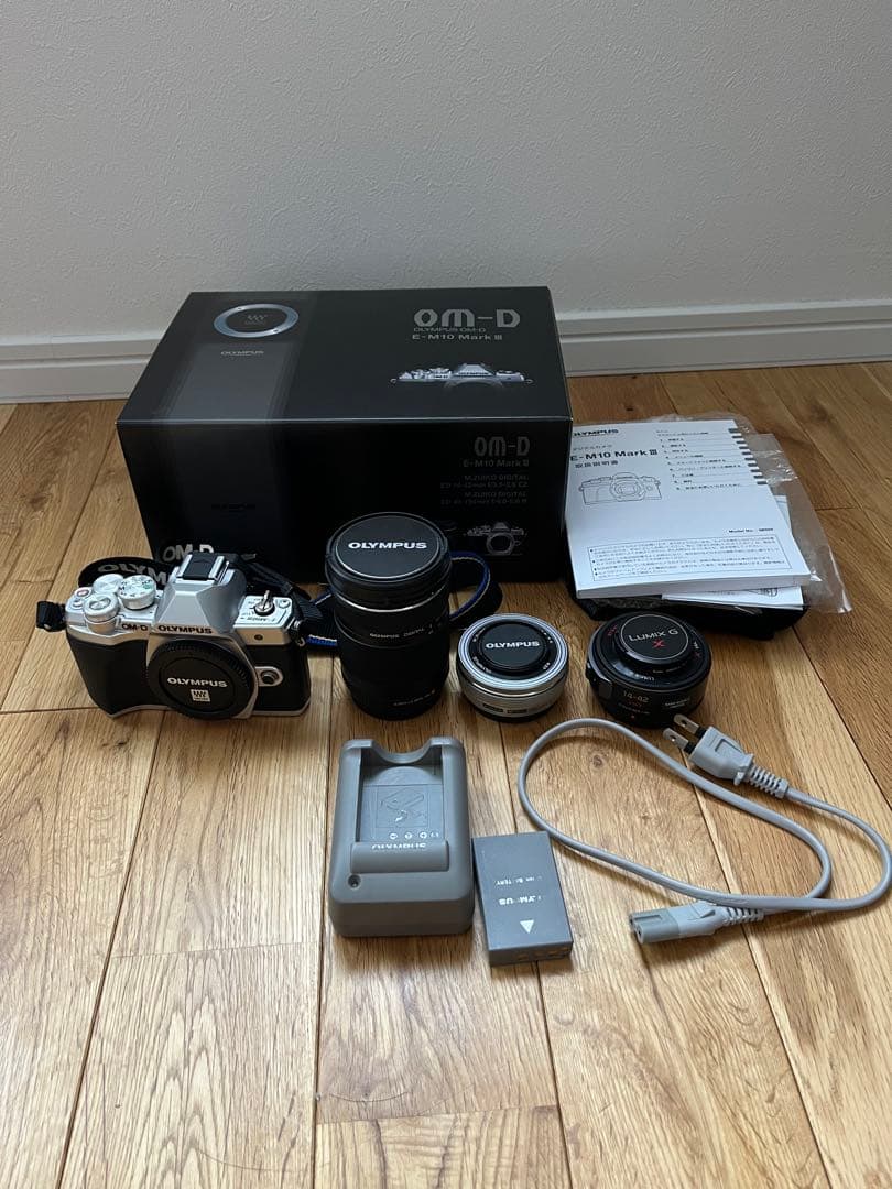 OLYMPUS OM-D E-M10 Mark Ⅲ シルバー