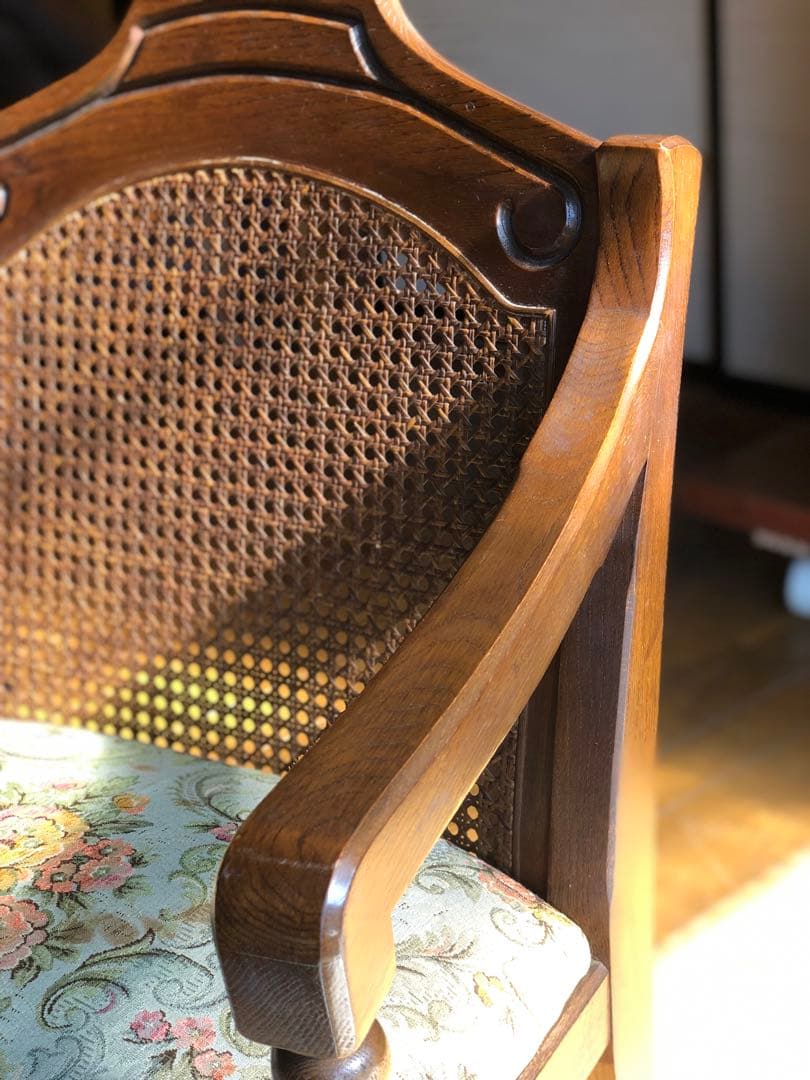 ❷ コスガ製 アンティークチェア＆オットマンセット