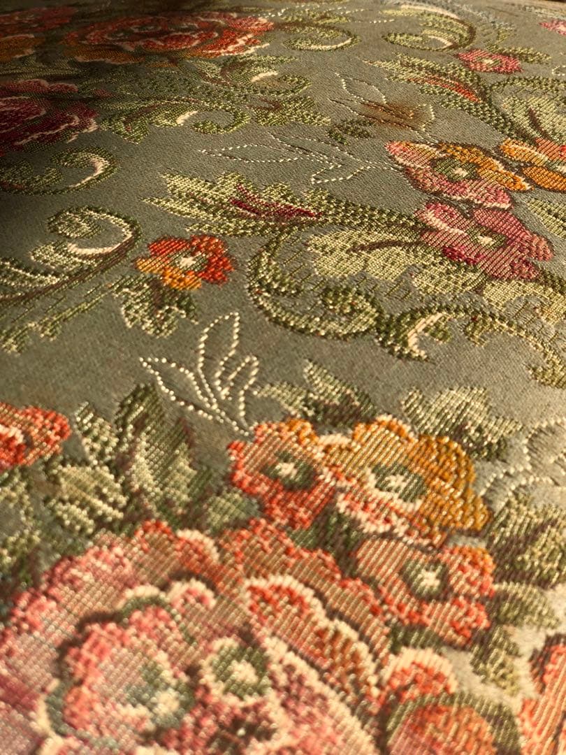 ❷ コスガ製 アンティークチェア＆オットマンセット