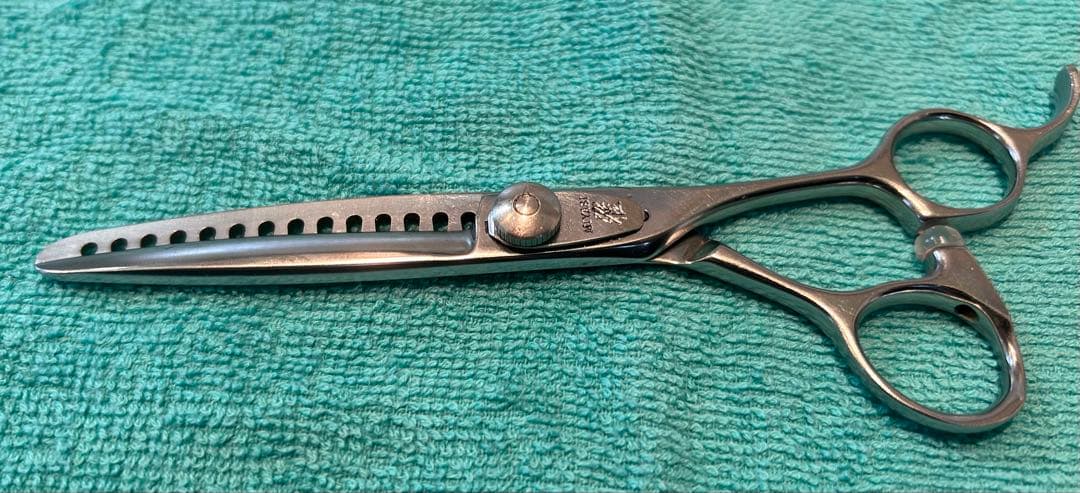 ヤマナカのスキ鋏雅