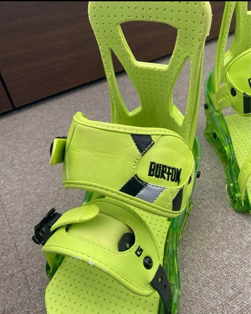 【期間限定値下げ⚠️】BURTON バインディング Mサイズ