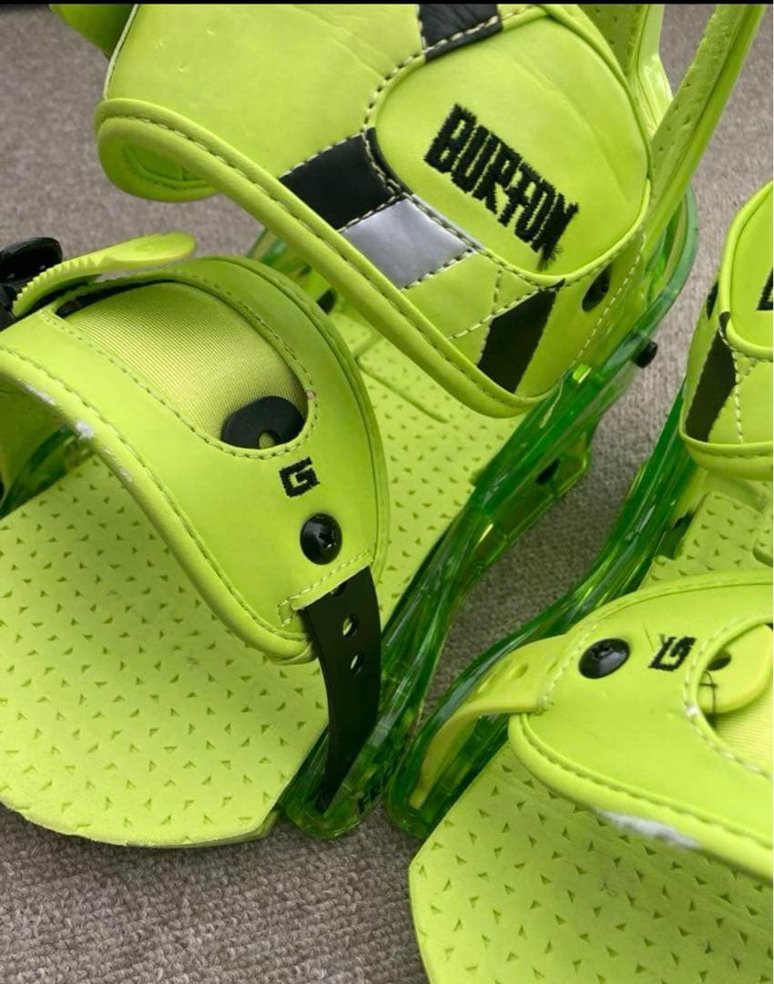 【期間限定値下げ⚠️】BURTON バインディング Mサイズ