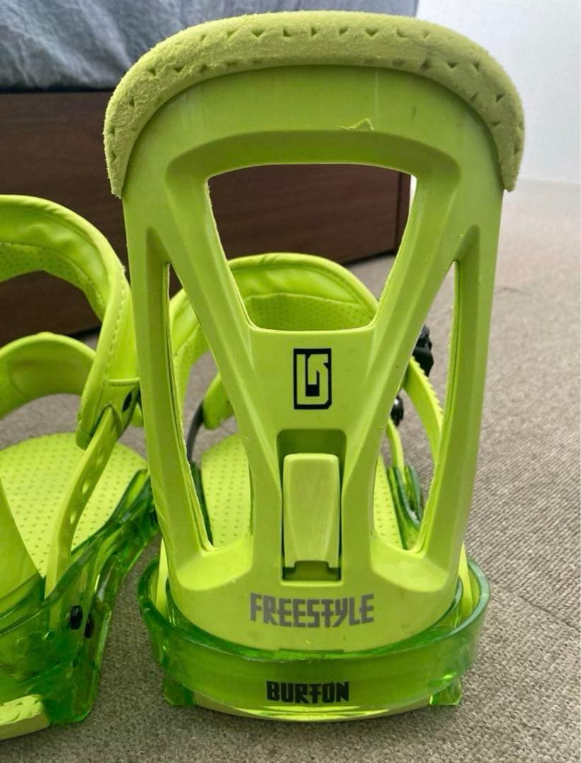 【期間限定値下げ⚠️】BURTON バインディング Mサイズ