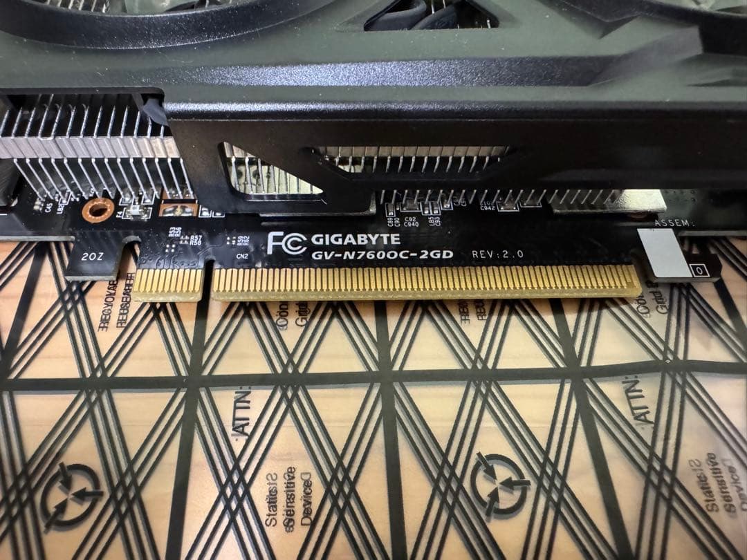 グラフィックボード・グラボ・ビデオカード GIGABYTE WINDFORCE GTX760