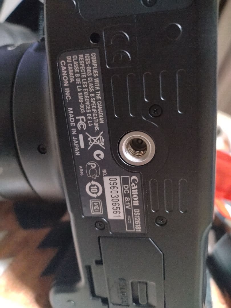 キャノン デジタル一眼レフカメラ 　ケース付き