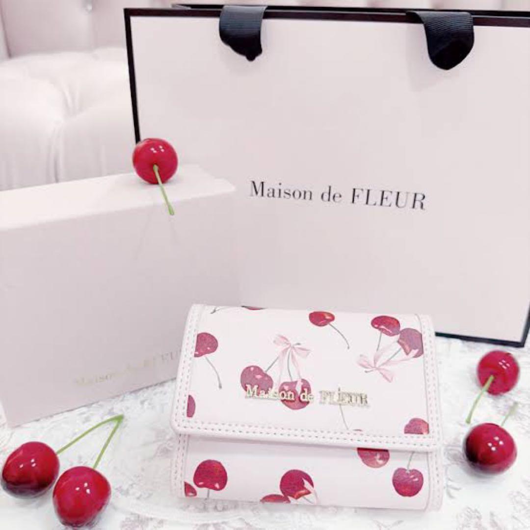 メゾンドフルール チェリー柄 ウォレット 財布 ピンク