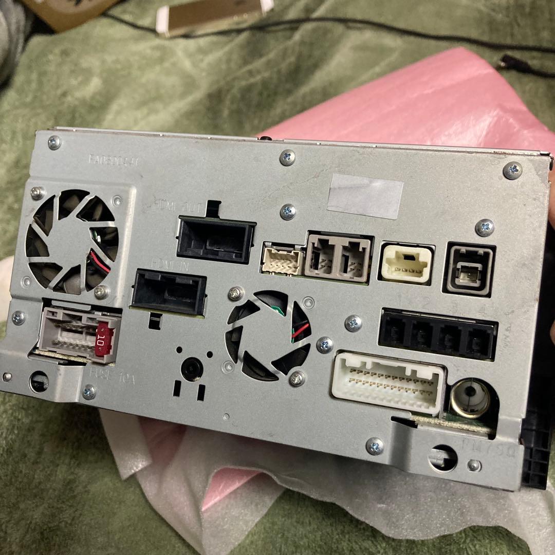 【現行品】ダイハツ純正　10インチスタイリッシュナビ NMBN-Z75DS