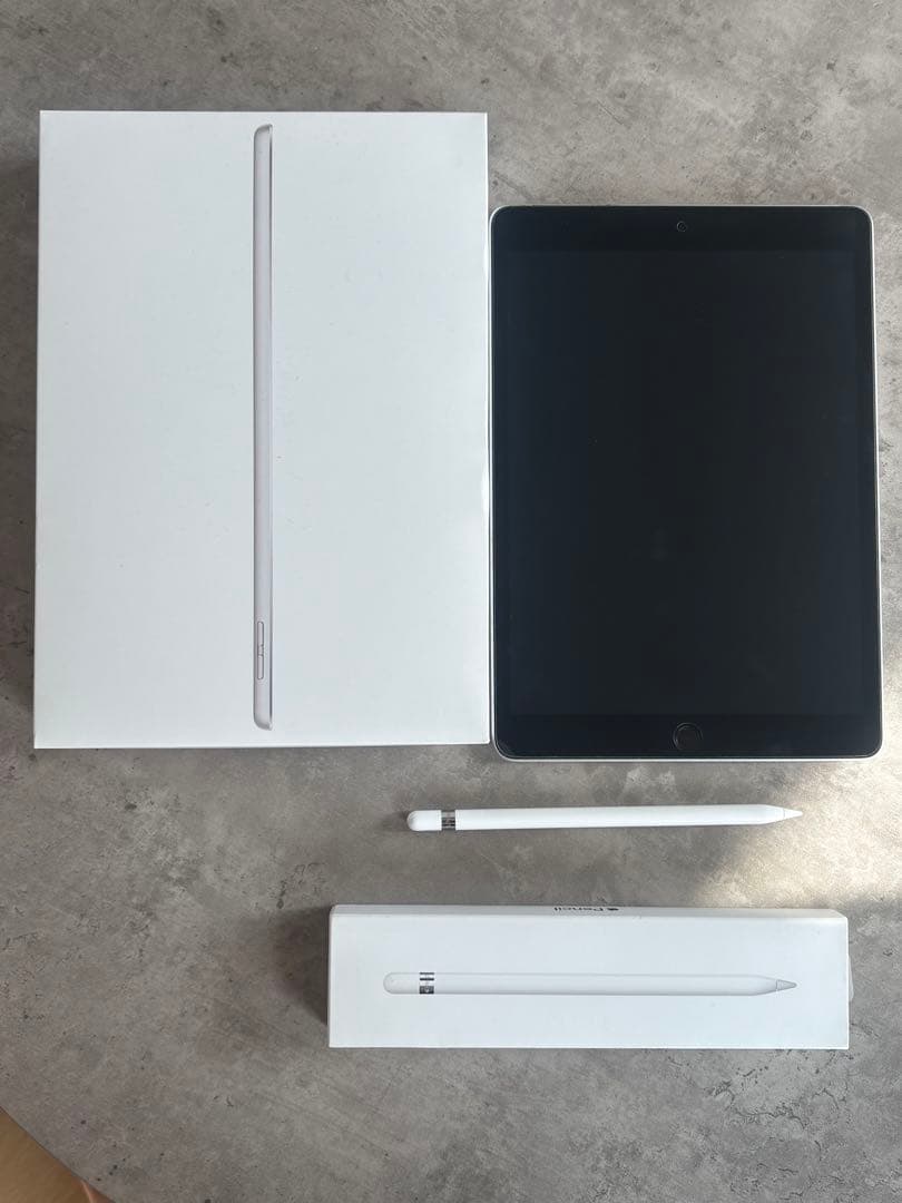 iPad第9世代 wi-fiモデル 64GB & ApplePencil第1世代