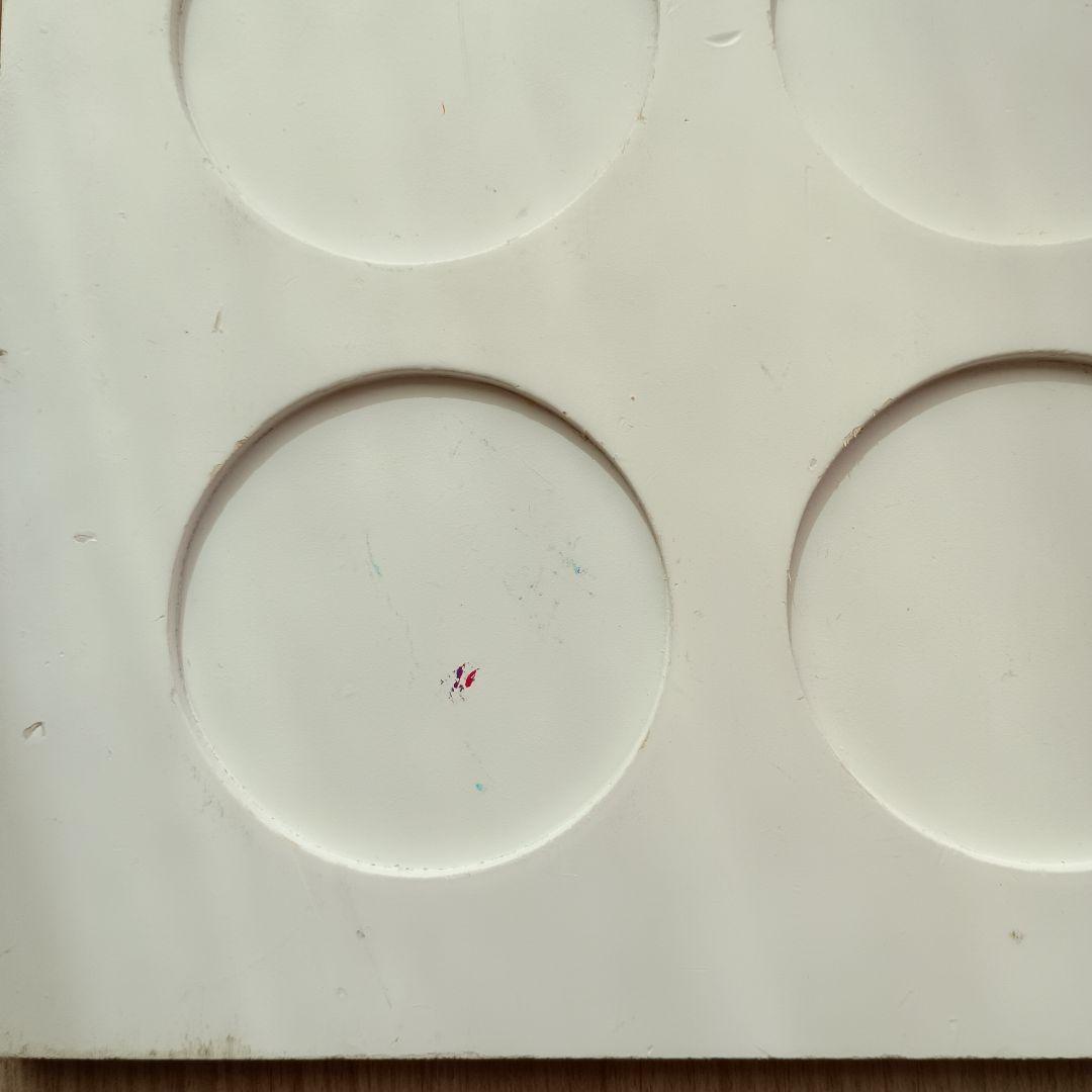 童具館　ケルンモザイク　円弧　ピンボード