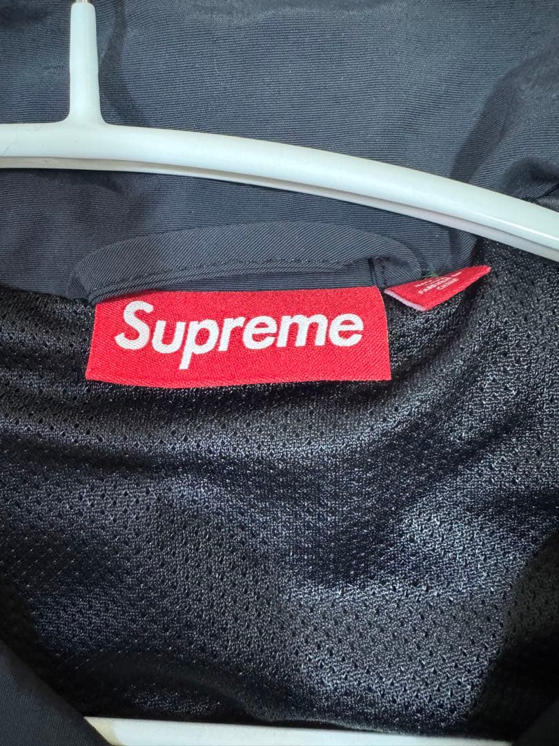 SUPREME ブラック ナイロンジャケット