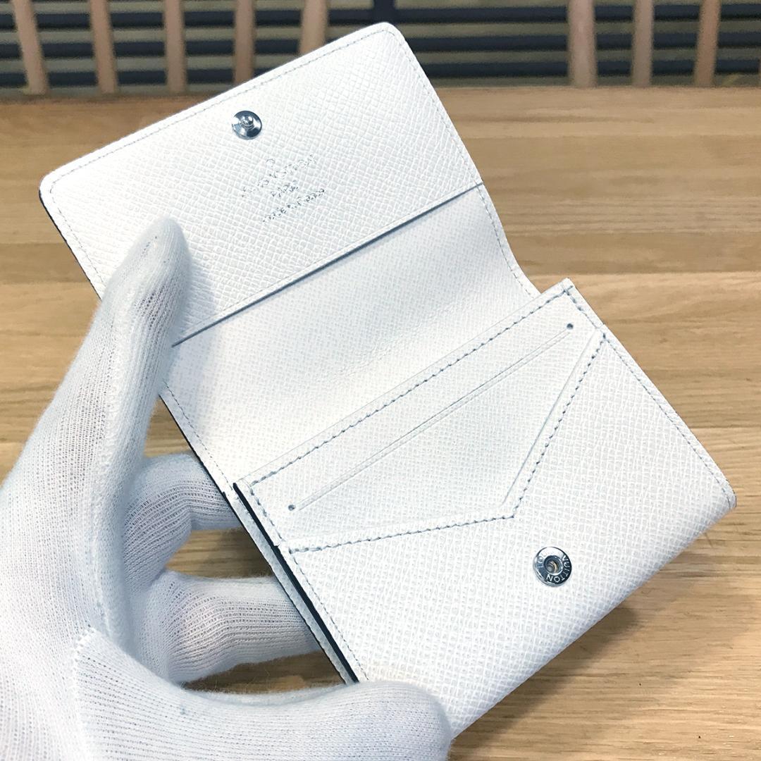 新品未使用 ルイヴィトン タイガラマ アンヴェロップカルトドゥディジット 白